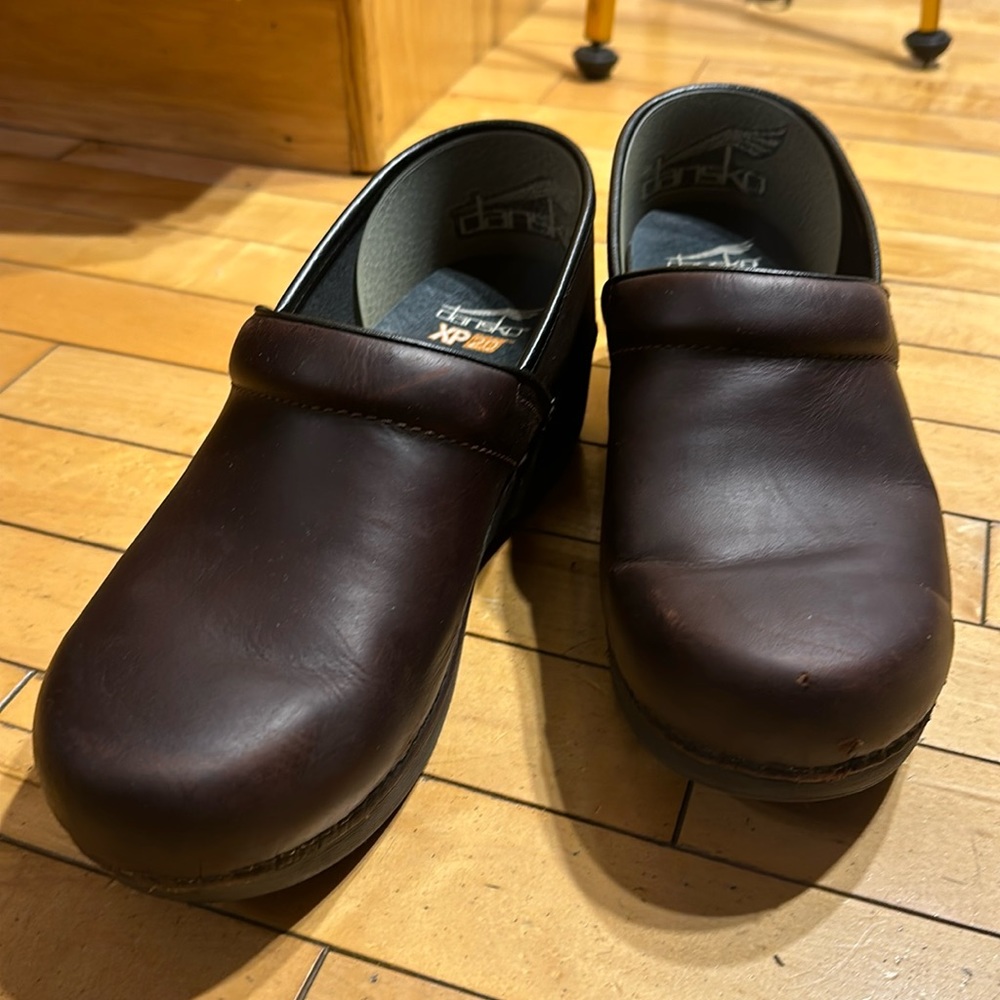 Dansko XP 2.0 women’s shoes